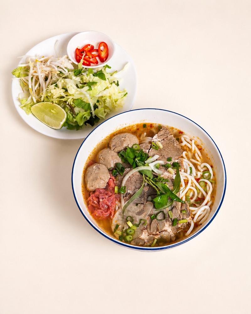 Phở bò đặc biệt, house special beef phở